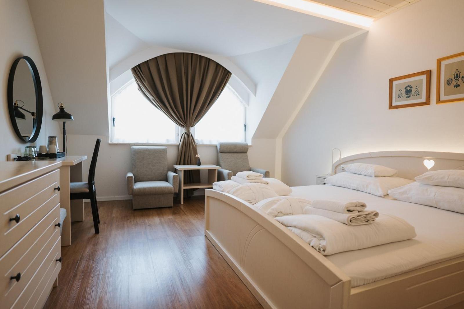 Tornacos Hotel - Hegyko Luaran gambar