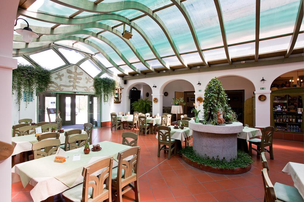 Tornacos Hotel - Hegyko Luaran gambar
